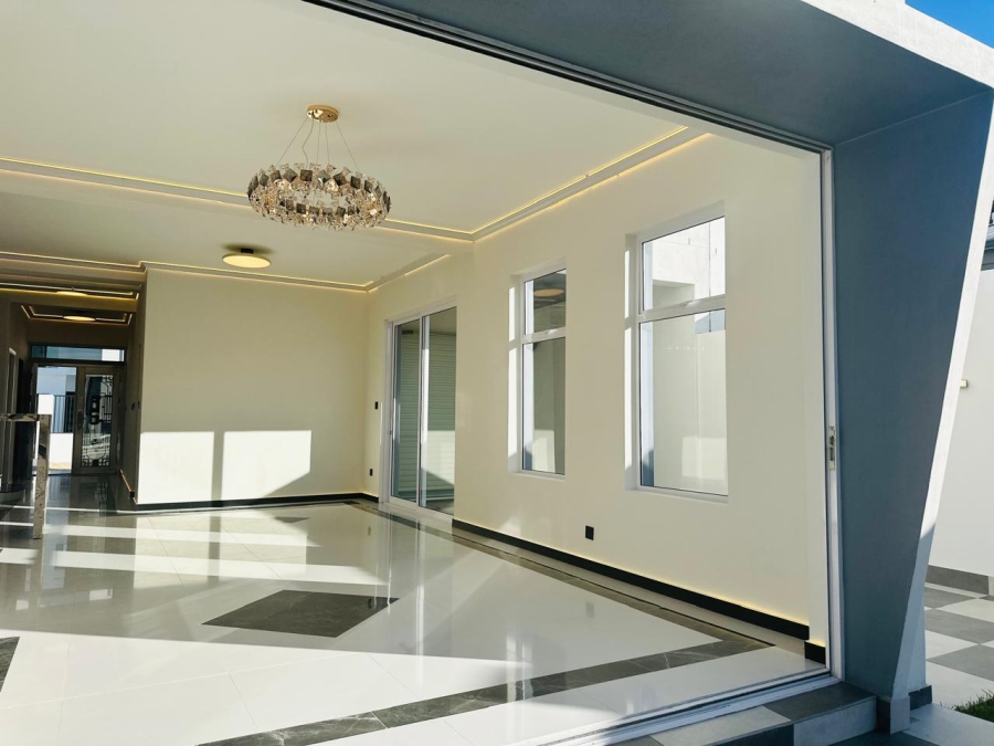 4 Bedroom Property for Sale in Sandown Western Cape